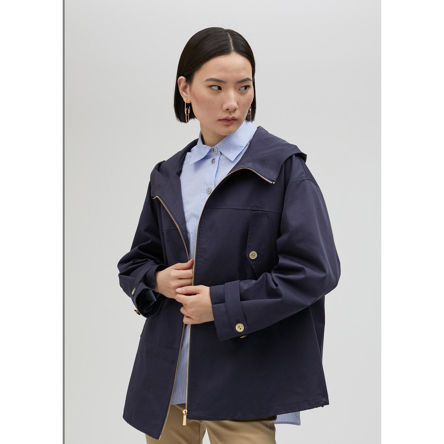 Parka corto con cappuccio