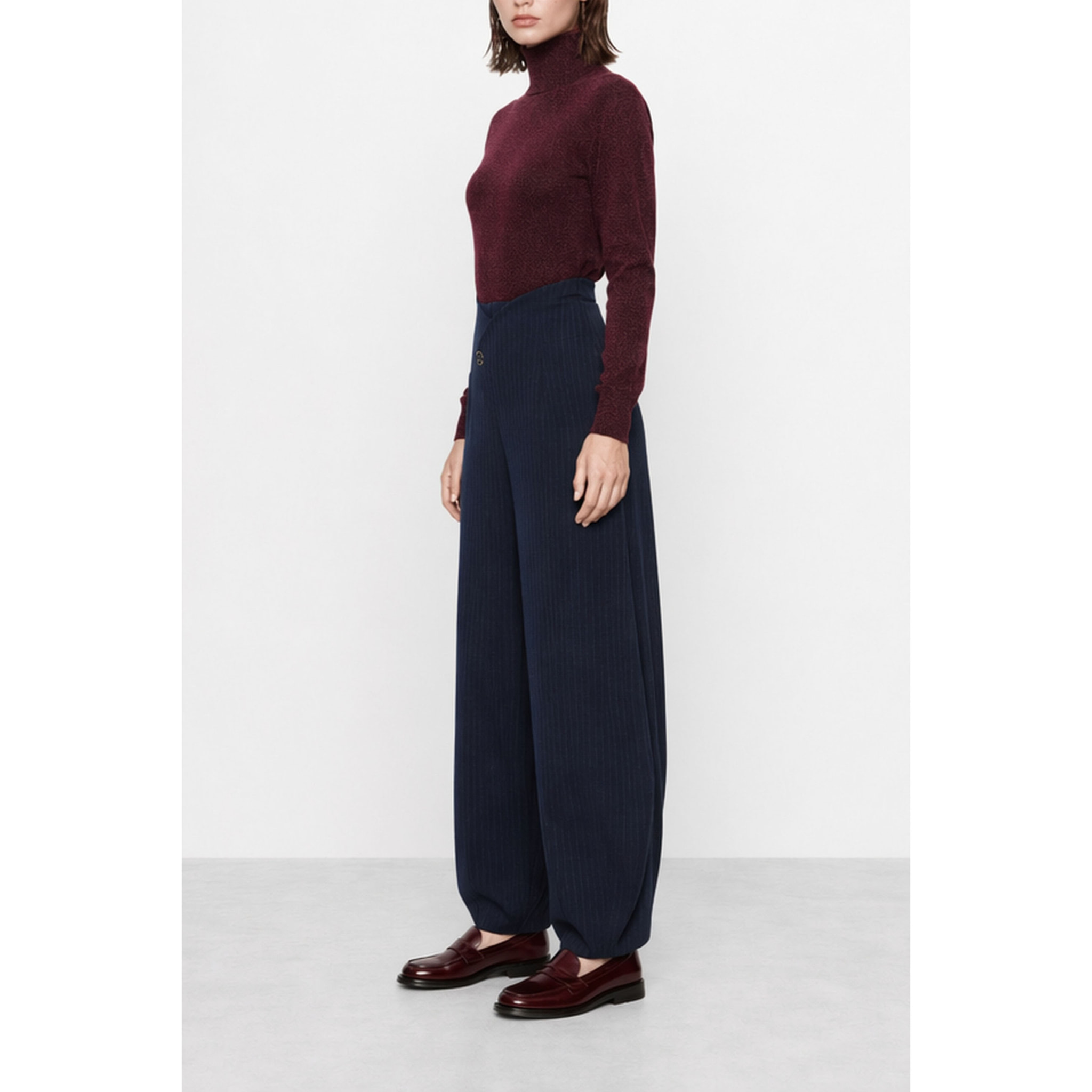 Kocca - Pantaloni gessati a gamba larga con chiusura asimmetrica Donna
