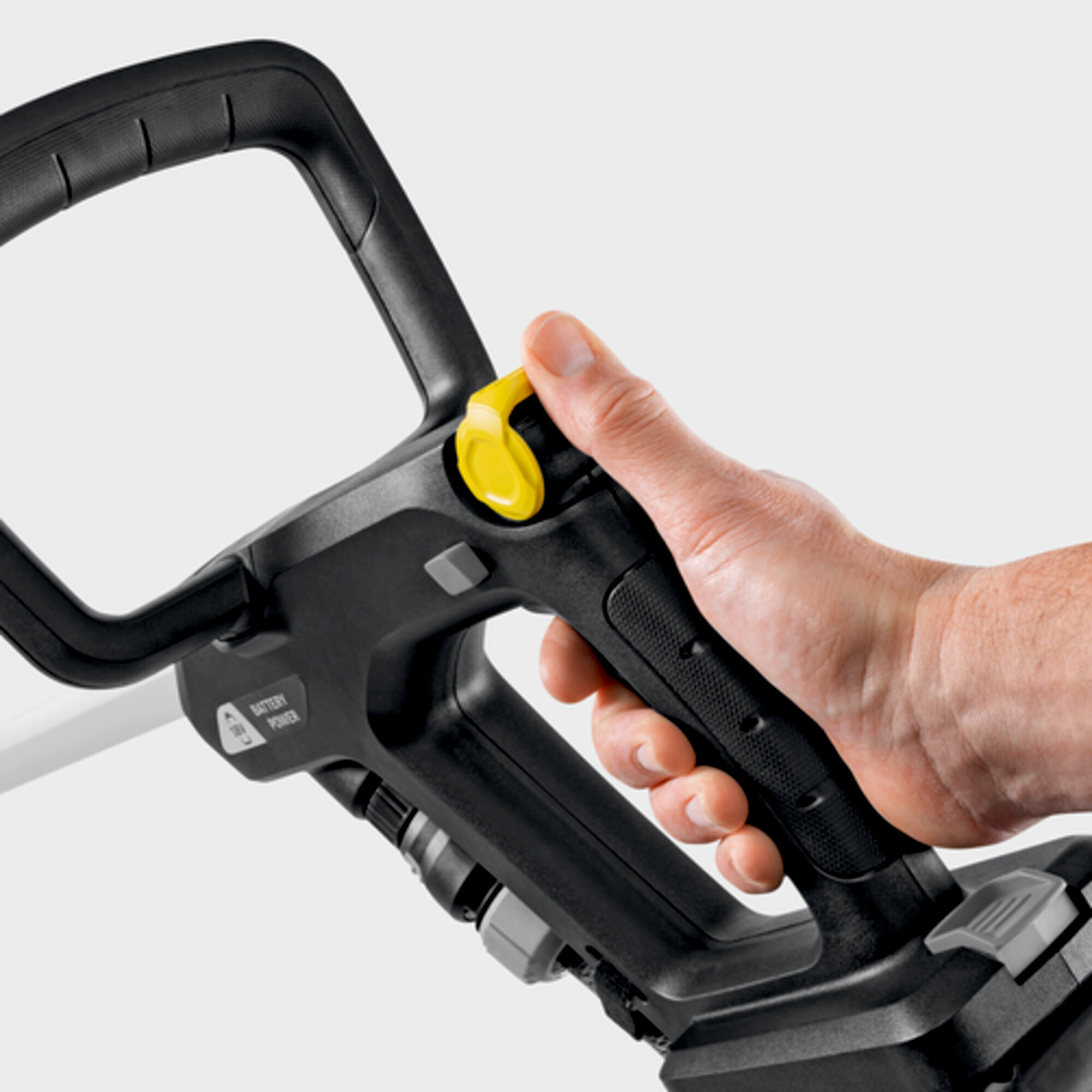 Nettoyeur de terrasses sans fil Karcher PCL 3-18 - Batterie 18V 2.5 Ah- Largeur de travail 320 mm- batterie et chargeur inclus