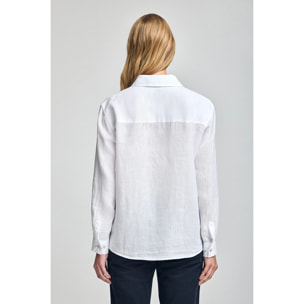 Camisa blanca garment dye de lino con monograma bordado