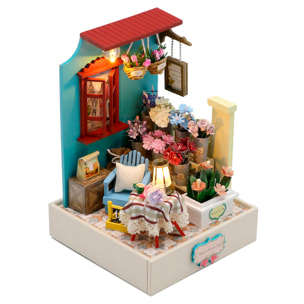 Recogiendo la luz entre las flores. Maqueta 3D realista con gran detalle y luces led.