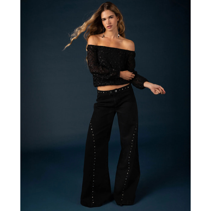 Blusa con brillo y escote bardot