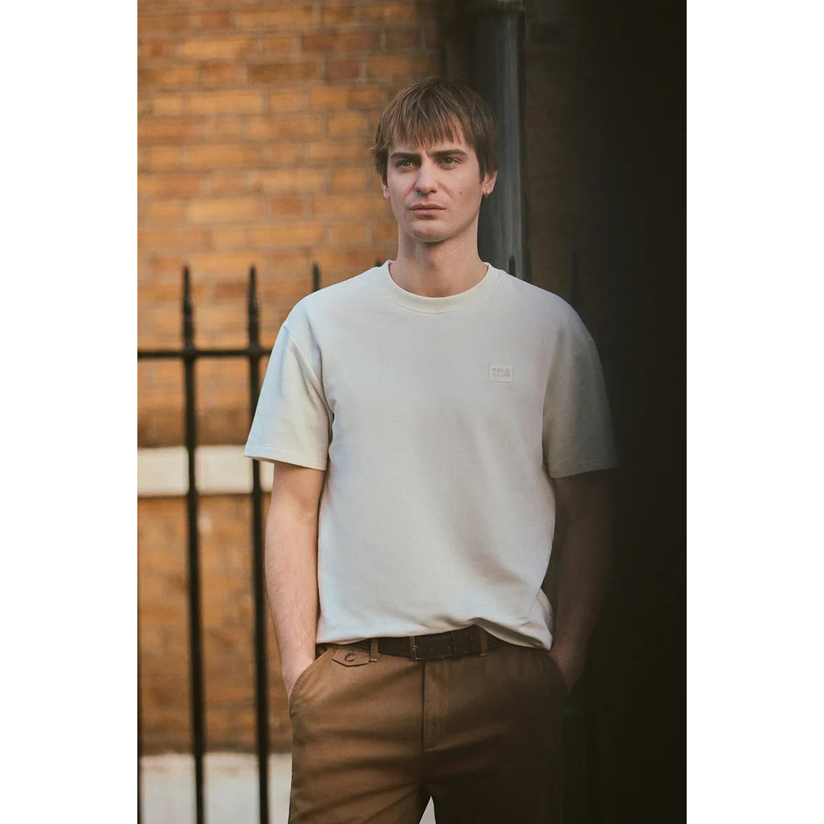 Maglietta ecrù con microstruttura e toppa Polo Club