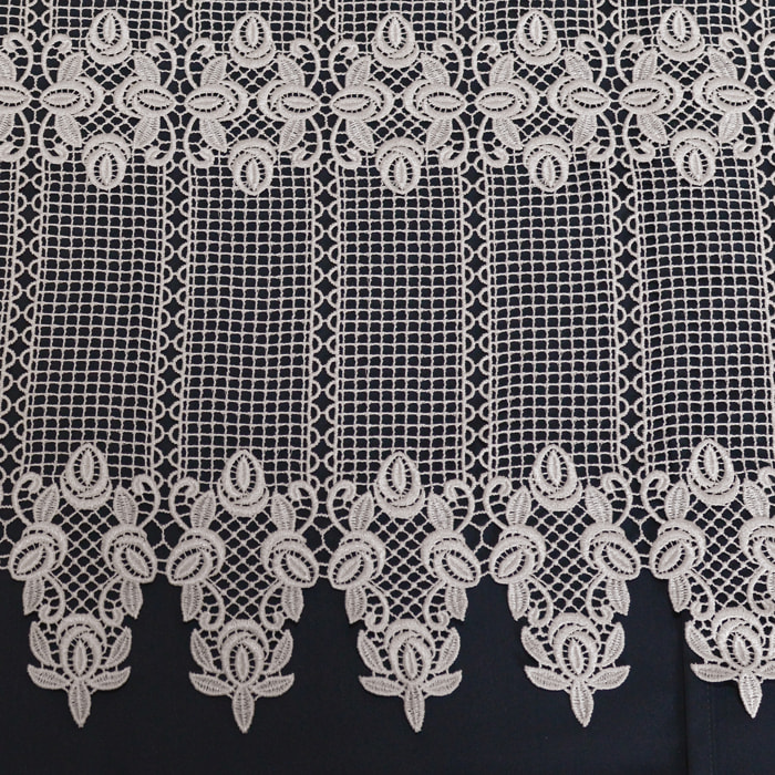 Brise bise en macramé au style ornemental - Ecru