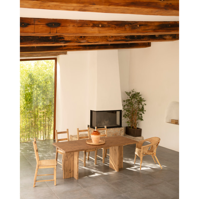 Table à manger en bois massif ton chêne foncé en différentes tailles