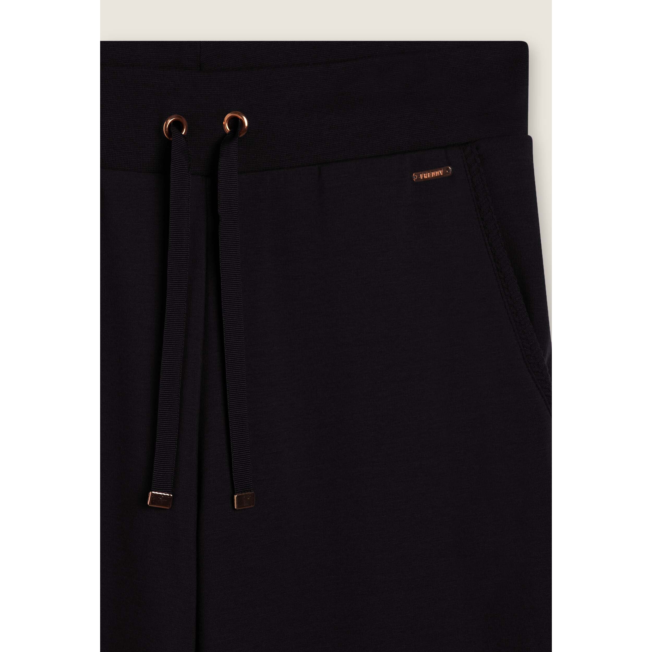 Pantaloni donna wide leg con dettagli micro-trecce