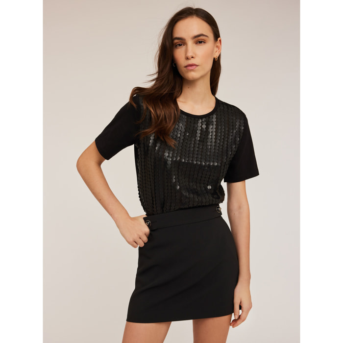 Motivi - T-shirt con paillettes in tessuto spalmato - Nero