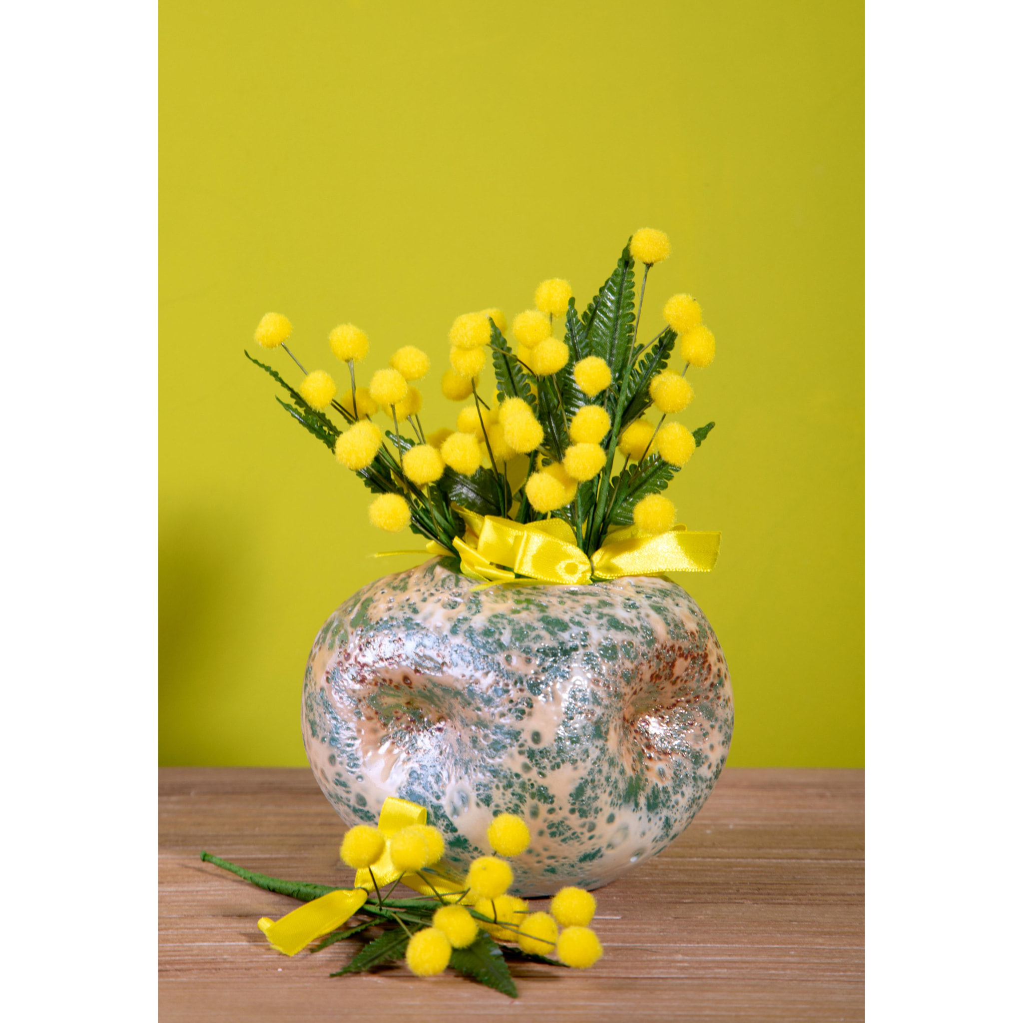 Mimosa Pick Con Fiocco. Altezza 19 Cm - Pezzi 24 - 6X19X1,5cm - Colore: Giallo - Bianchi Dino - Fiori Artificiali