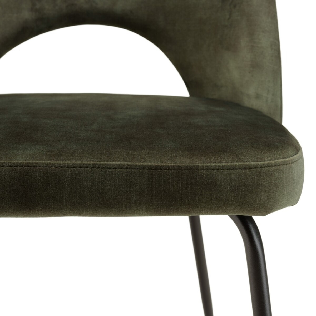 TOM - Lot de 2 chaises velours vert sapin dossier ouvert pieds acier