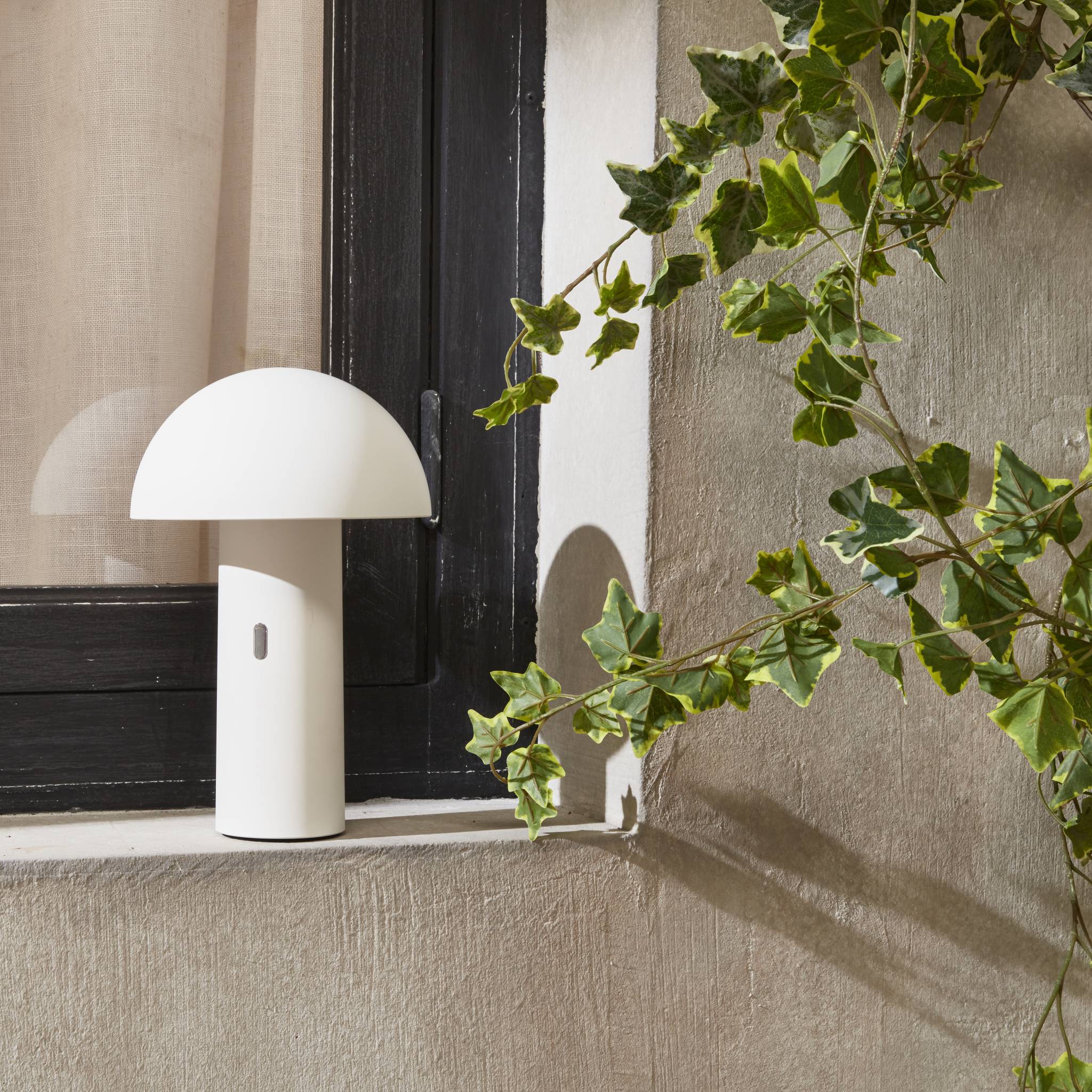 Lampe de table nomade intérieur/extérieur sans fil à tête orientable H 28cm THOM