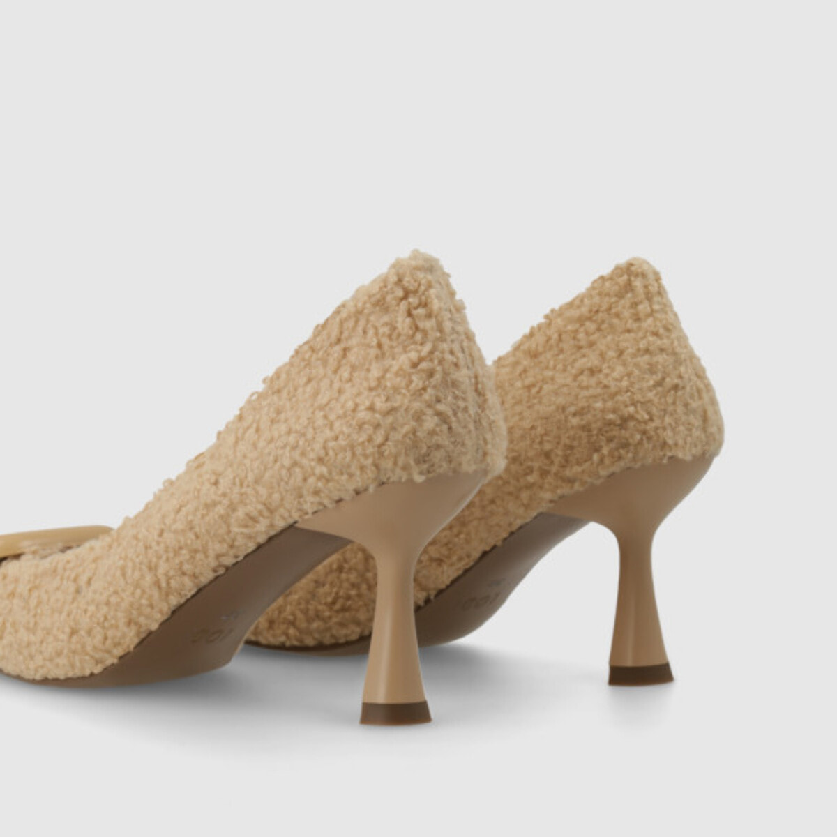 ZAPATOS DE SALÓN BEIGE TUC