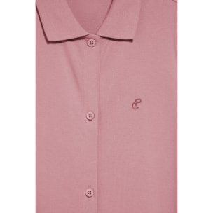 Vestido rosa empolvado sin mangas abotonado con monograma bordado