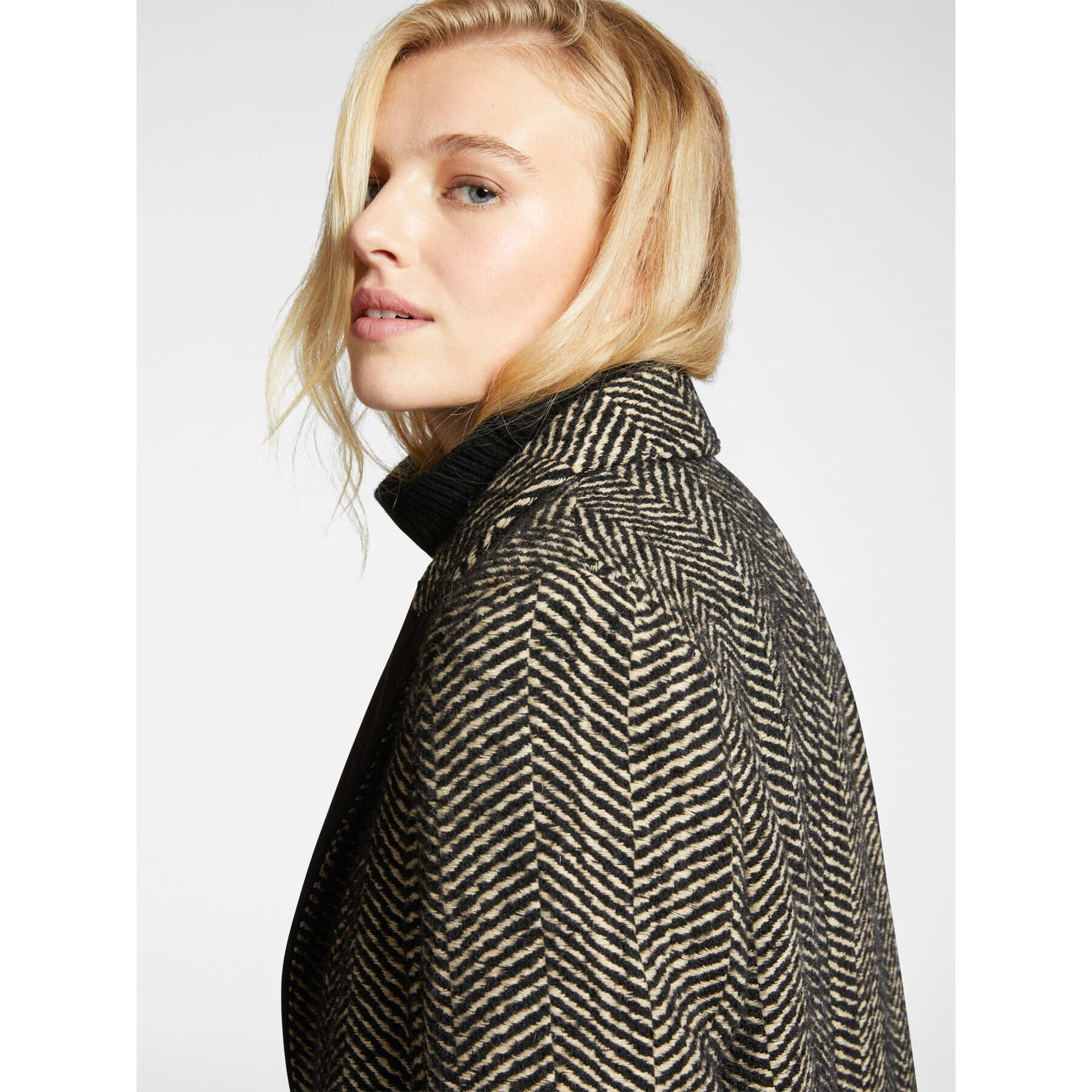 Elena Mirò - Cappotto maschile in tessuto chevron - Nero