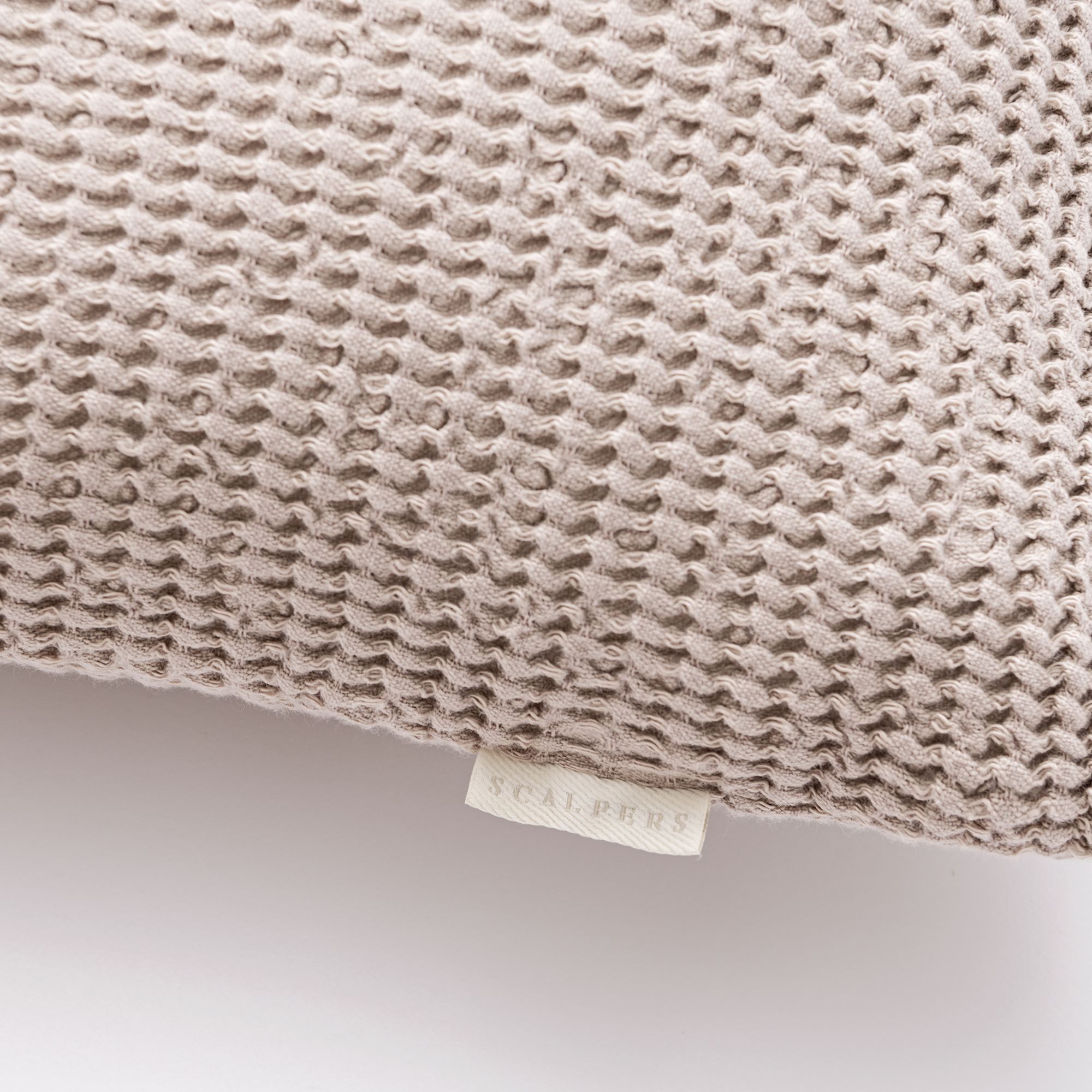 Set de 2 cojines waffle 45x45cm de 320gsm color beige scalpers home