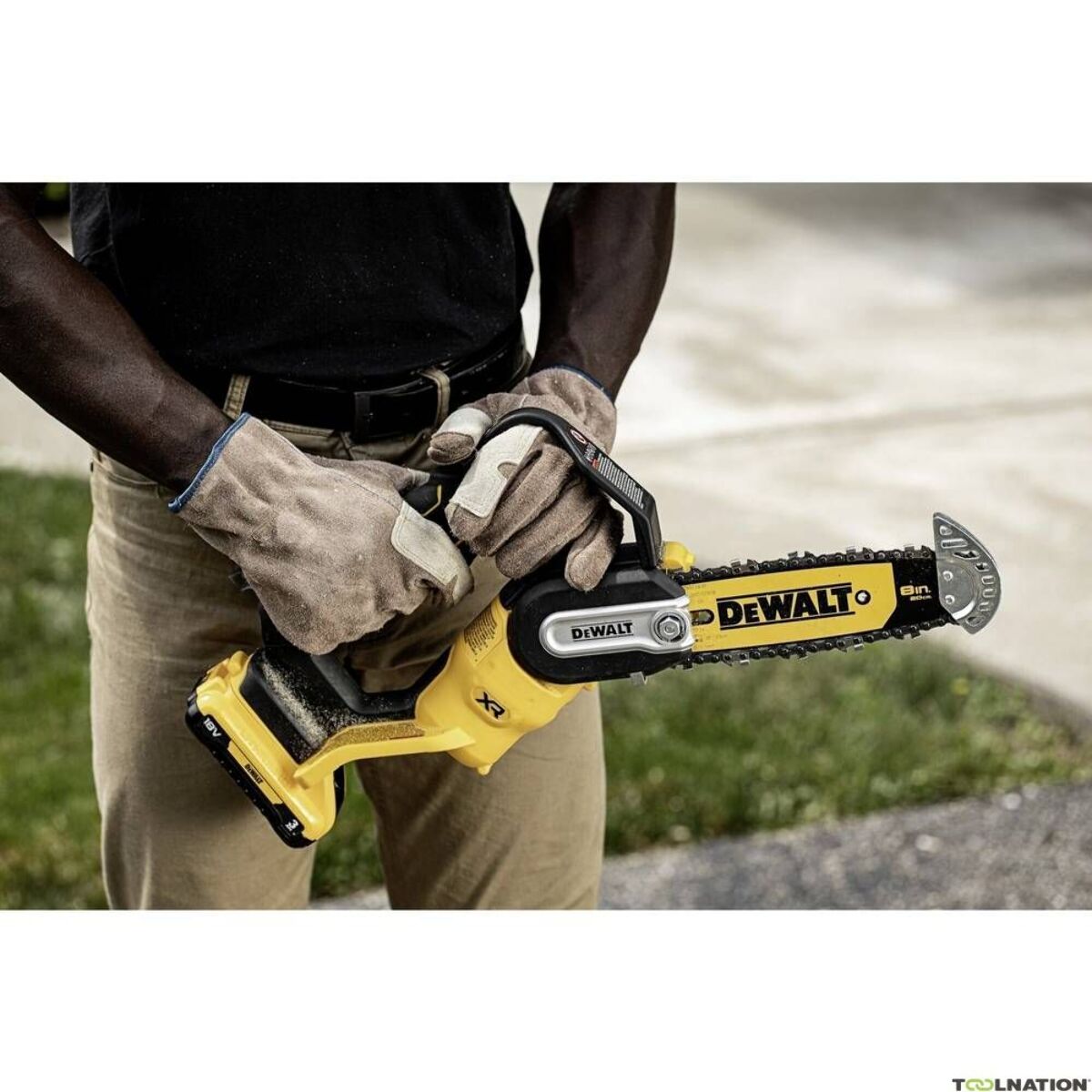 Tronçonneuse élagueuse DEWALT XR 18V - Sans batterie, ni chargeur - DCMPS520N-XJ