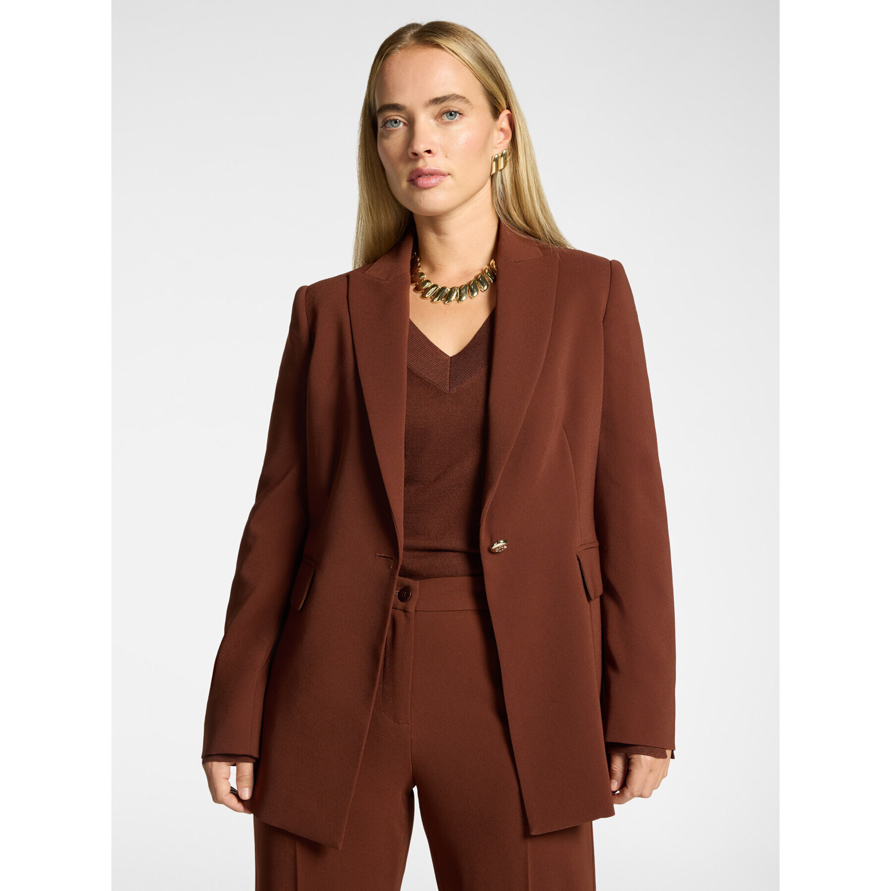 Elena Mirò - Blazer de crepé con botón Monogram - Marrón