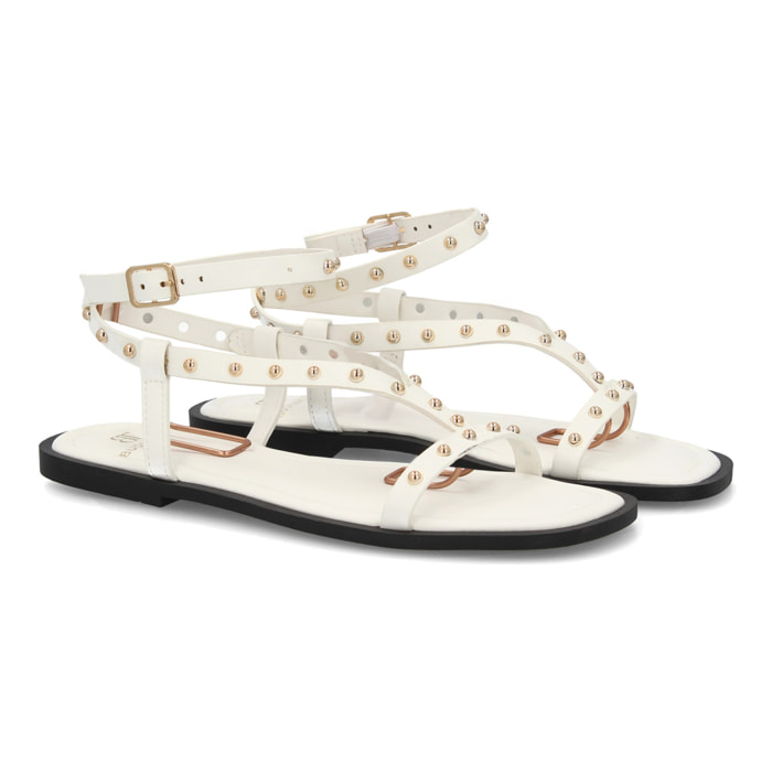 Sandalia plana mujer con tachuelas metálicas