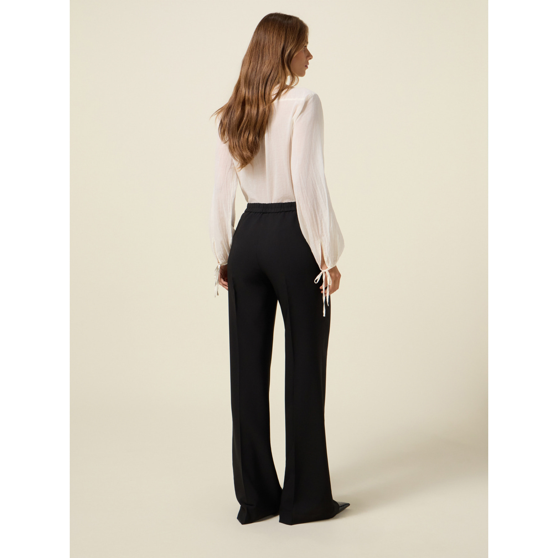 Oltre - Pantaloni palazzo in tessuto tecnico - Nero