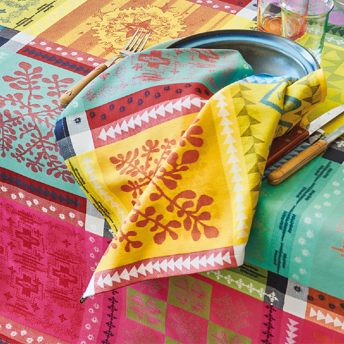 Nappe pur coton motif jacquard multicolore Mille pueblo fiesta