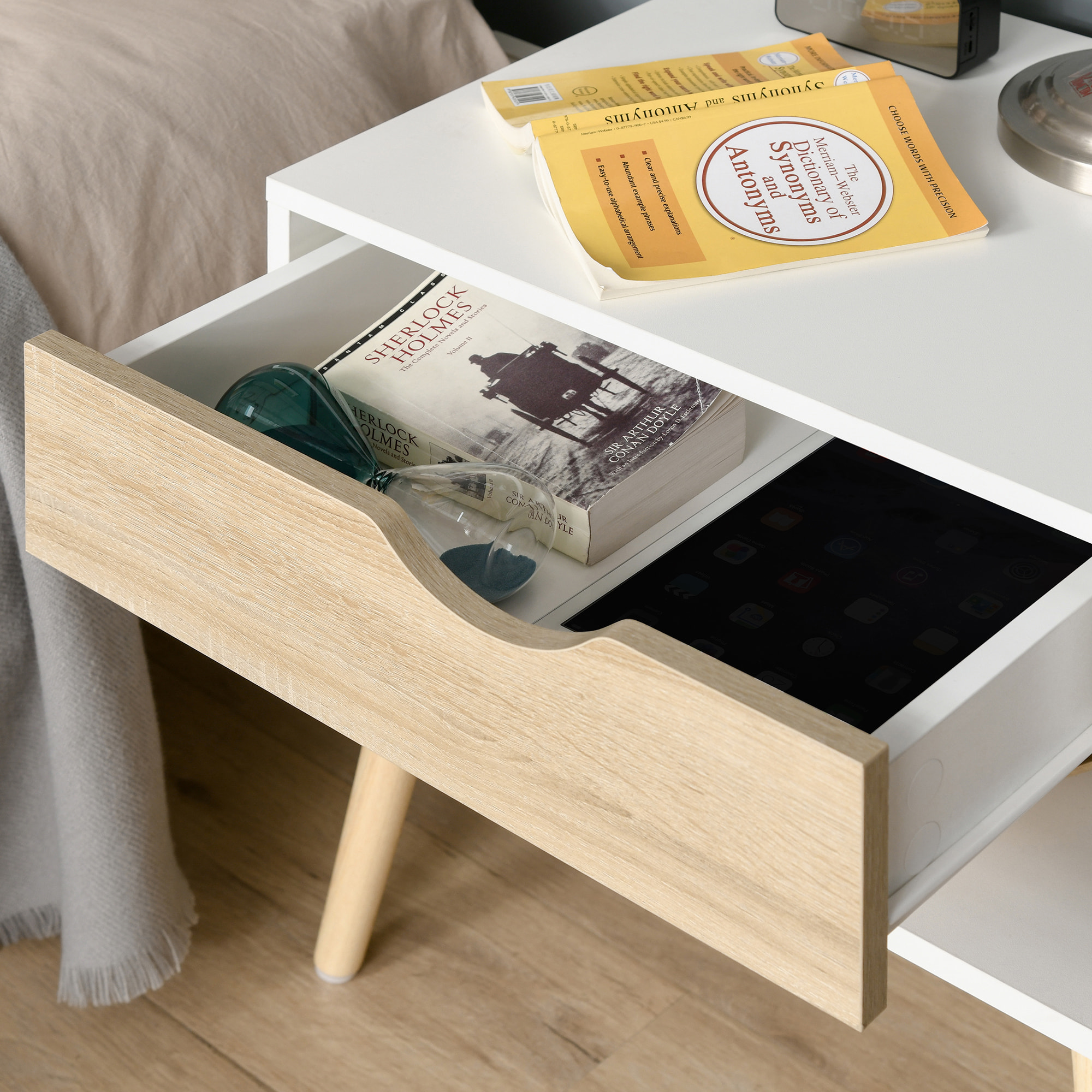 Chevet table de nuit tiroir niche design moderne panneau de particules classe E1 pieds en bois massif 50 x 39 x 51 cm bois de chêne blanc