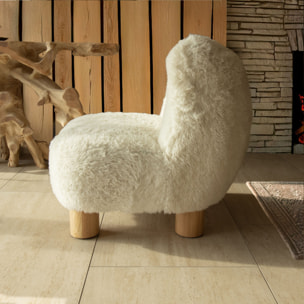 Fauteuil effet fourrure beige et structure en bois  ARTIC