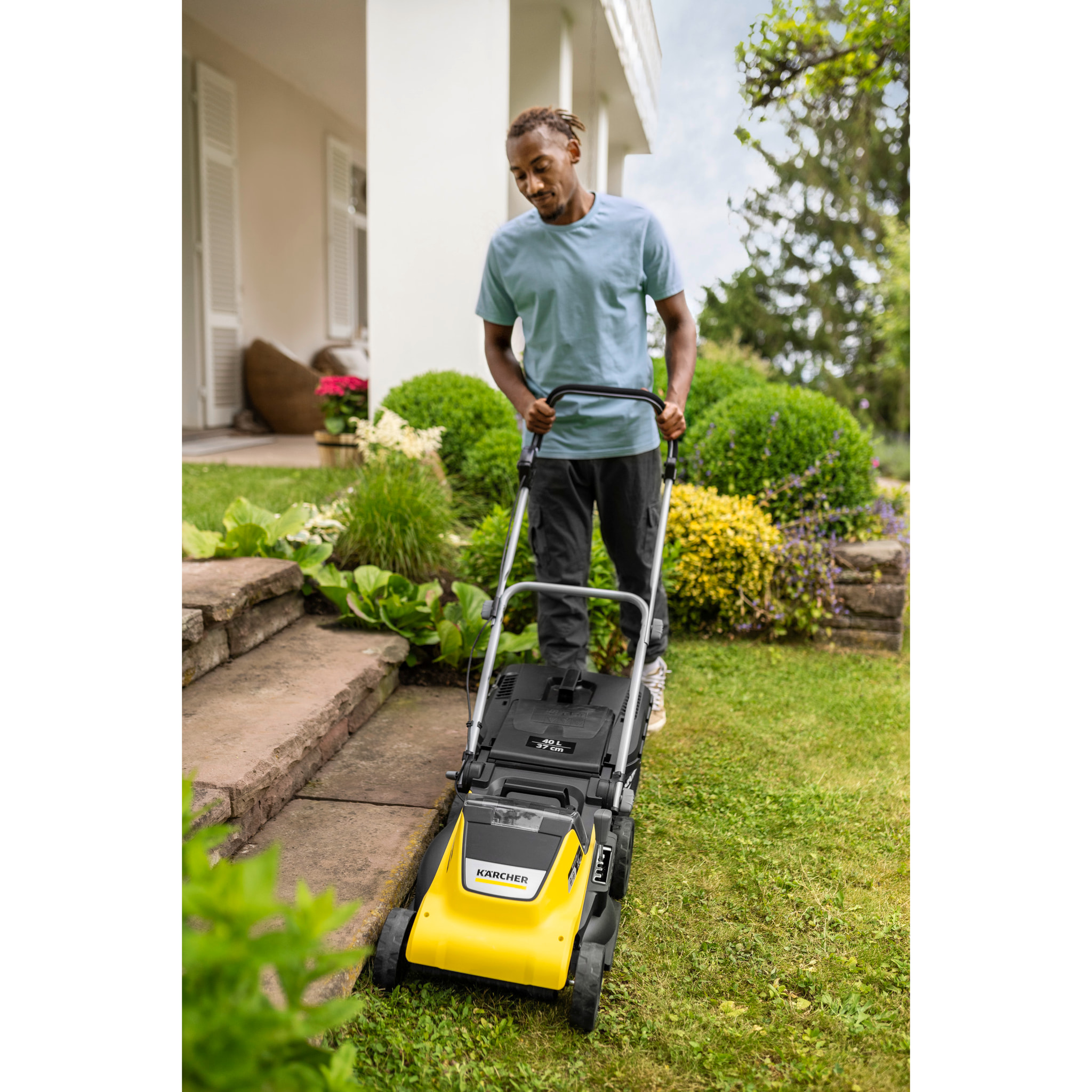 Tondeuse à gazon sans fil 36 V Karcher LMO 4-18 Dual avec 2 batteries 18V-5Ah- moteur brushless- autonomie 450 m²- coupe 37 cm