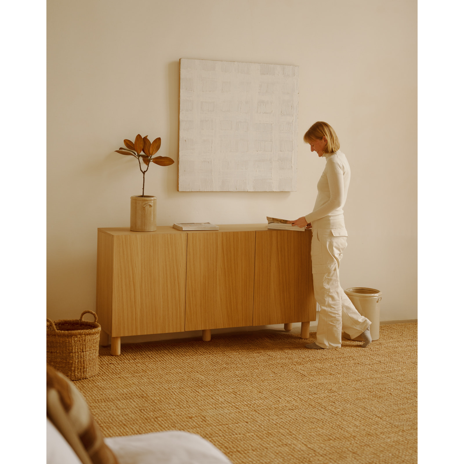 Aparador con 3 puertas de chapa de madera de roble natural de 160x40cm Alto: 85 Largo: 160 Ancho: 40