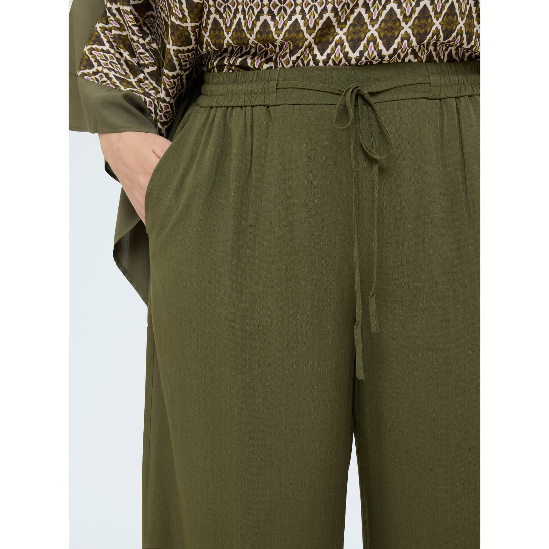 Fiorella Rubino - Pantalones Wide Leg con cordón en la cintura - Verde militare