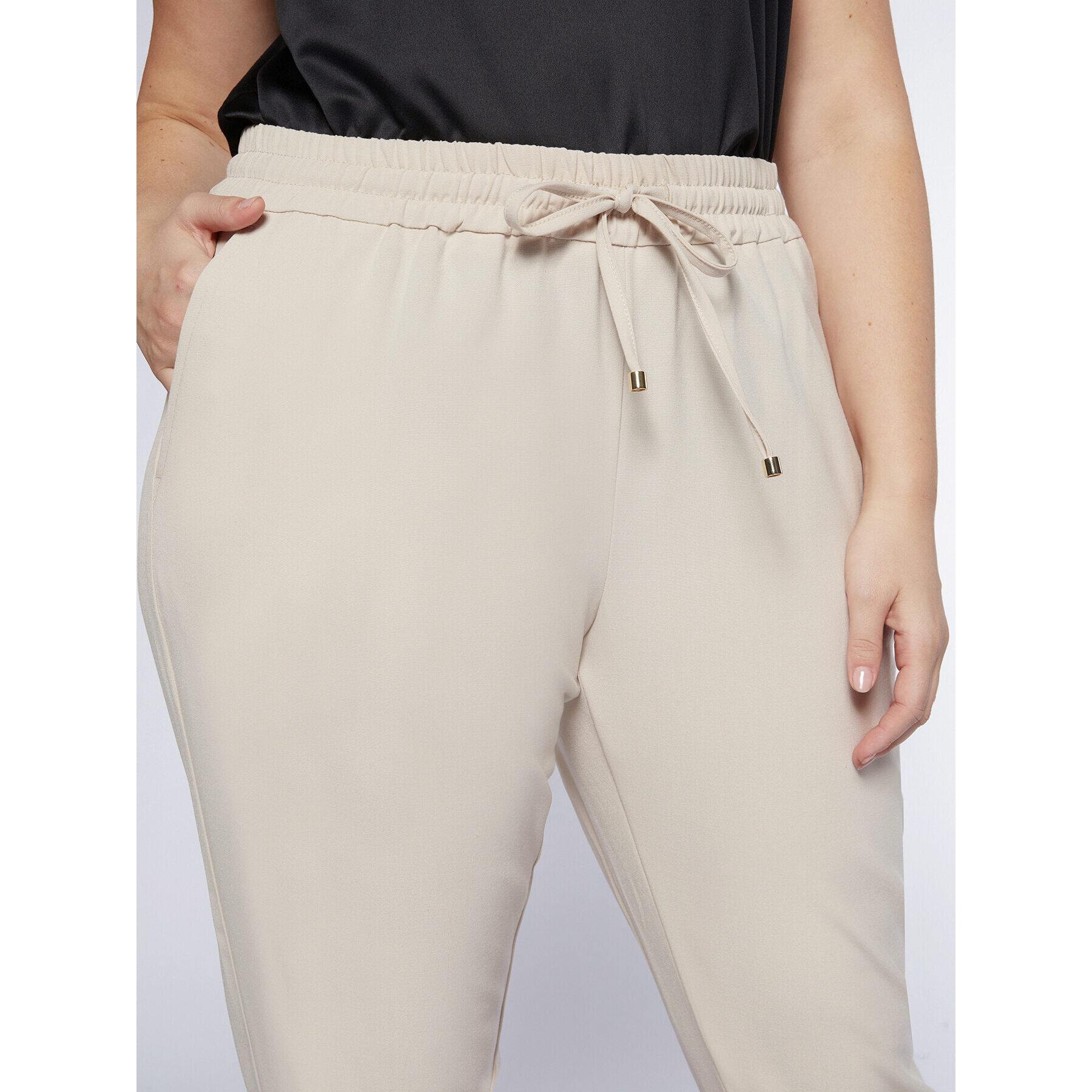 Fiorella Rubino - Pantalones jogger vaporosos - Beige