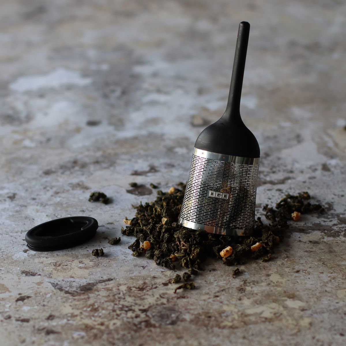 Infuseur à thé en inox avec support silicone GASPARD
