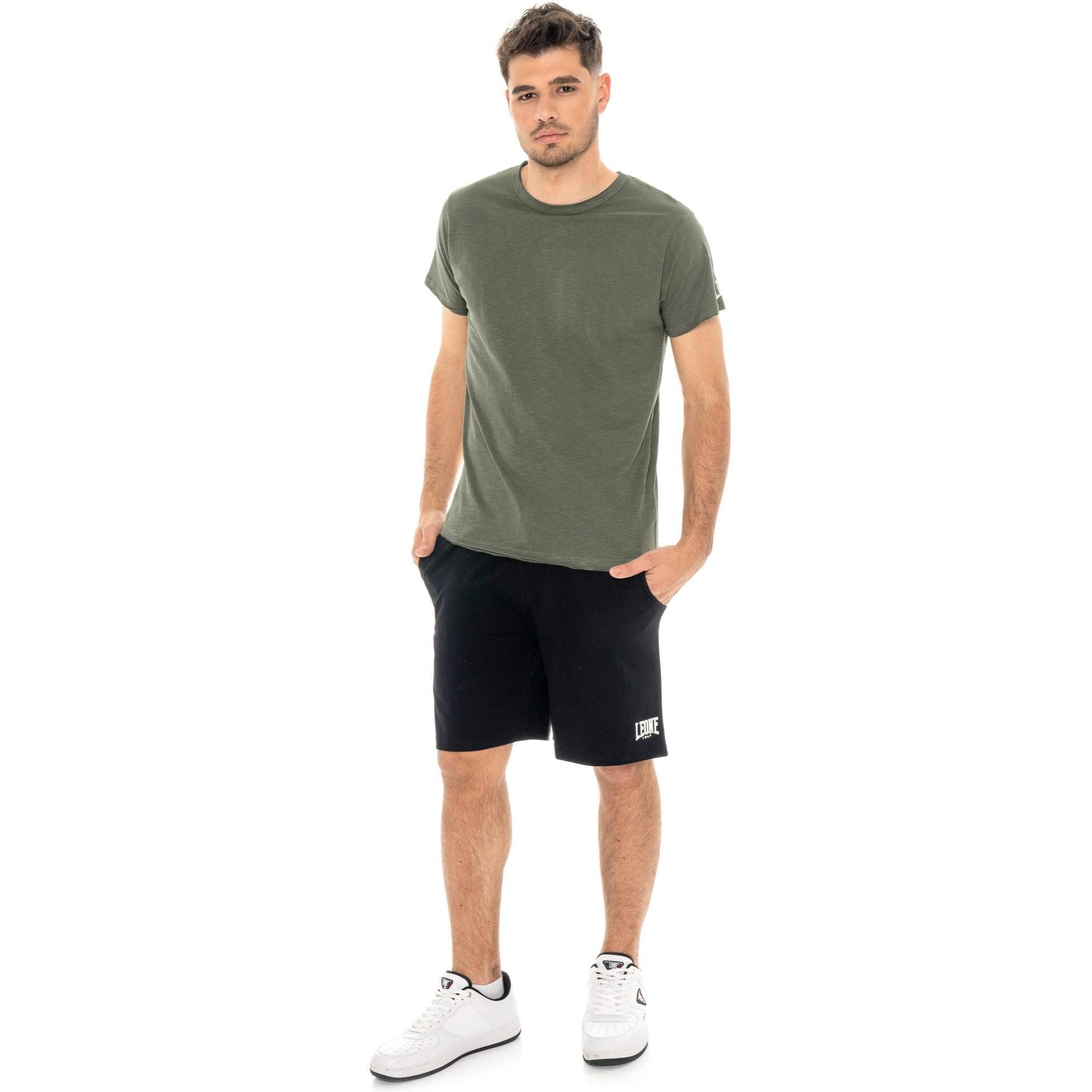 Camiseta de manga corta para hombre de tejido slub con pequeño logo.