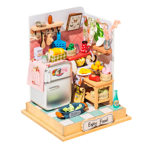 Taste Life (Cocina). Casa de muñecas maqueta de madera para pintar y montar. 56 piezas