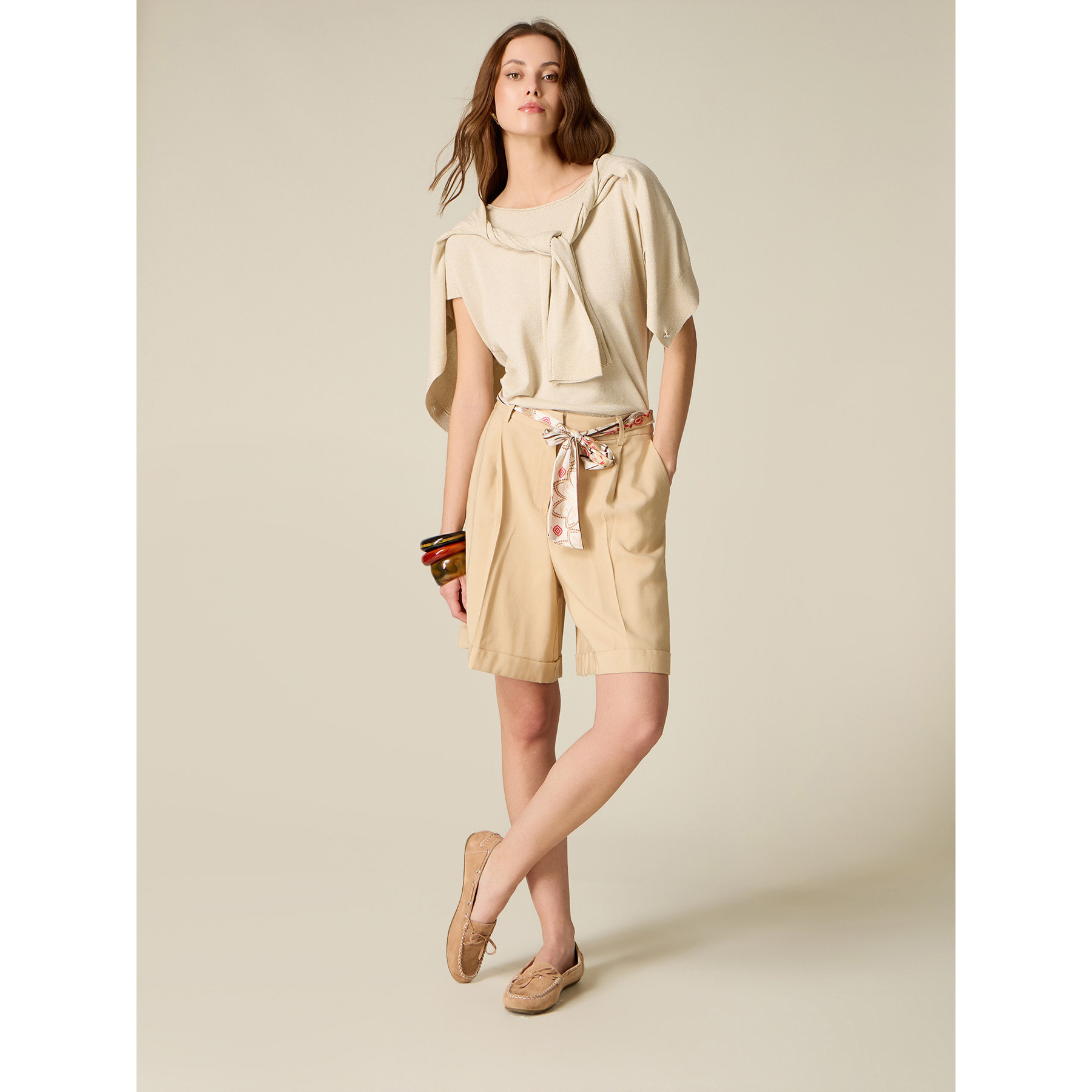 Oltre - Bermudas con cinturón estampado - Beige