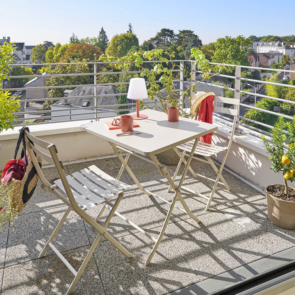 Table de jardin pliante carrée "Greensboro" argile en acier