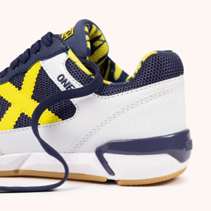 Zapatillas de fútbol sala para niños en azul marino, blanco y amarillo MUNICH ONE KID 78