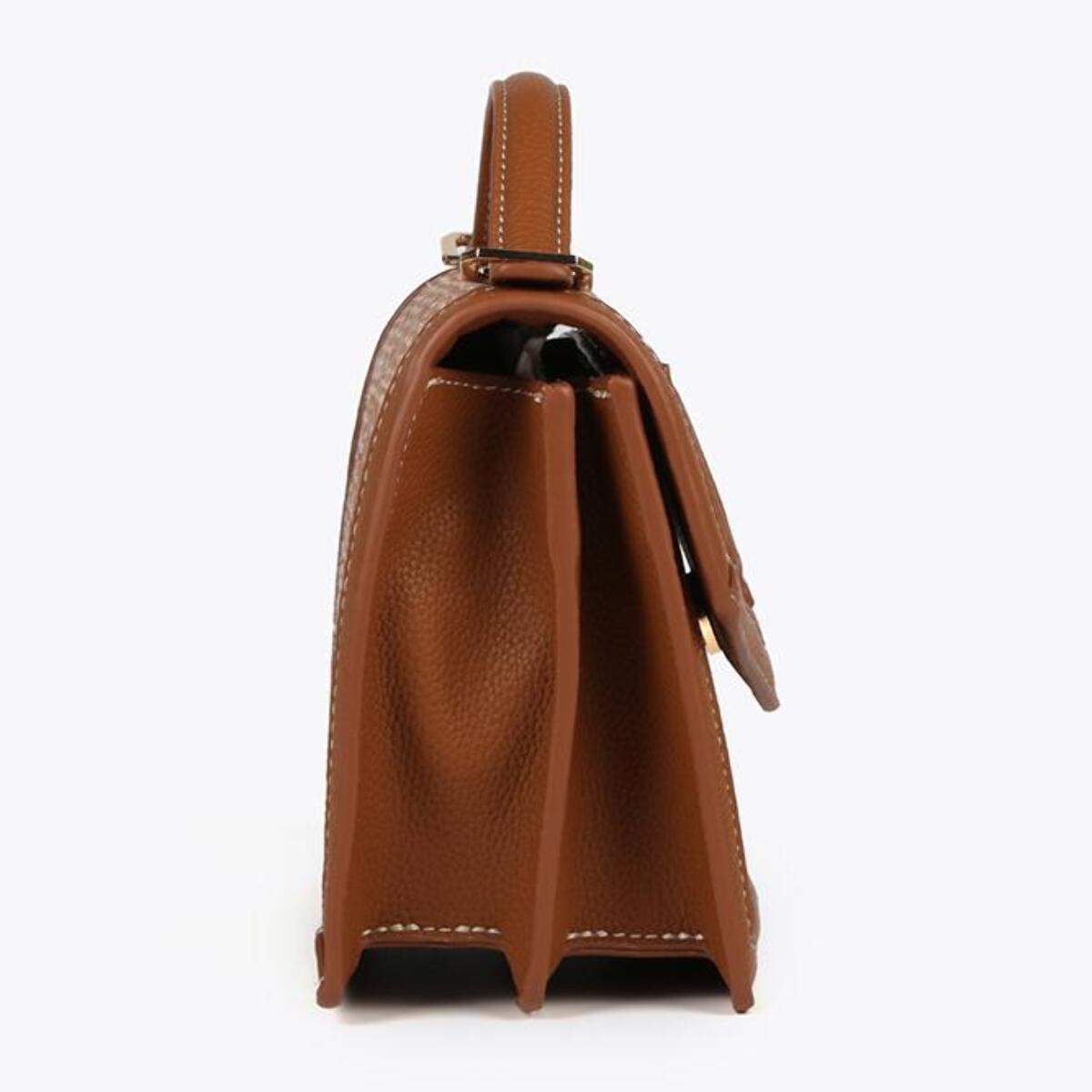 Borsa a tracolla intrecciata con patta