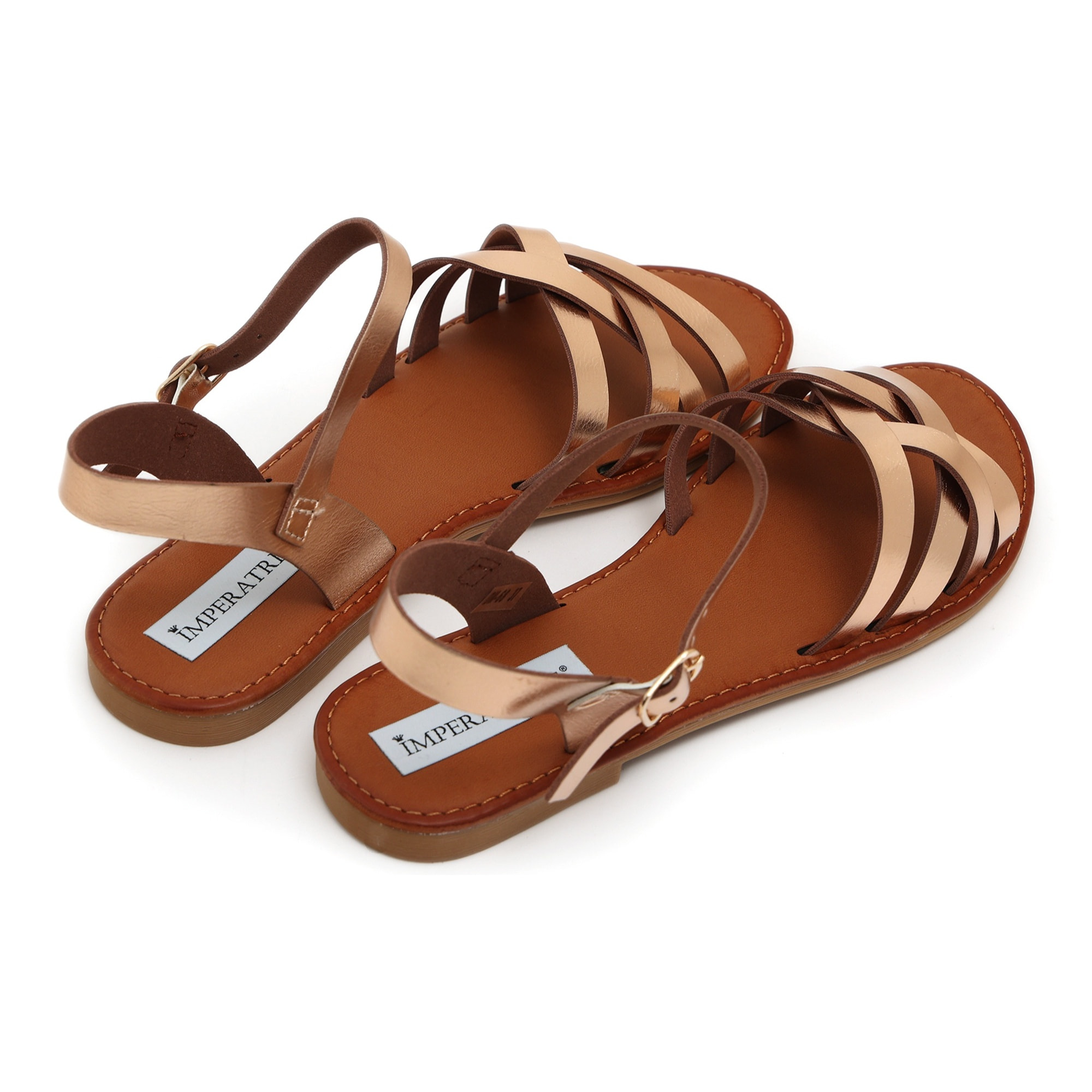 Sandali bassi in simil pelle con fasce incrociate