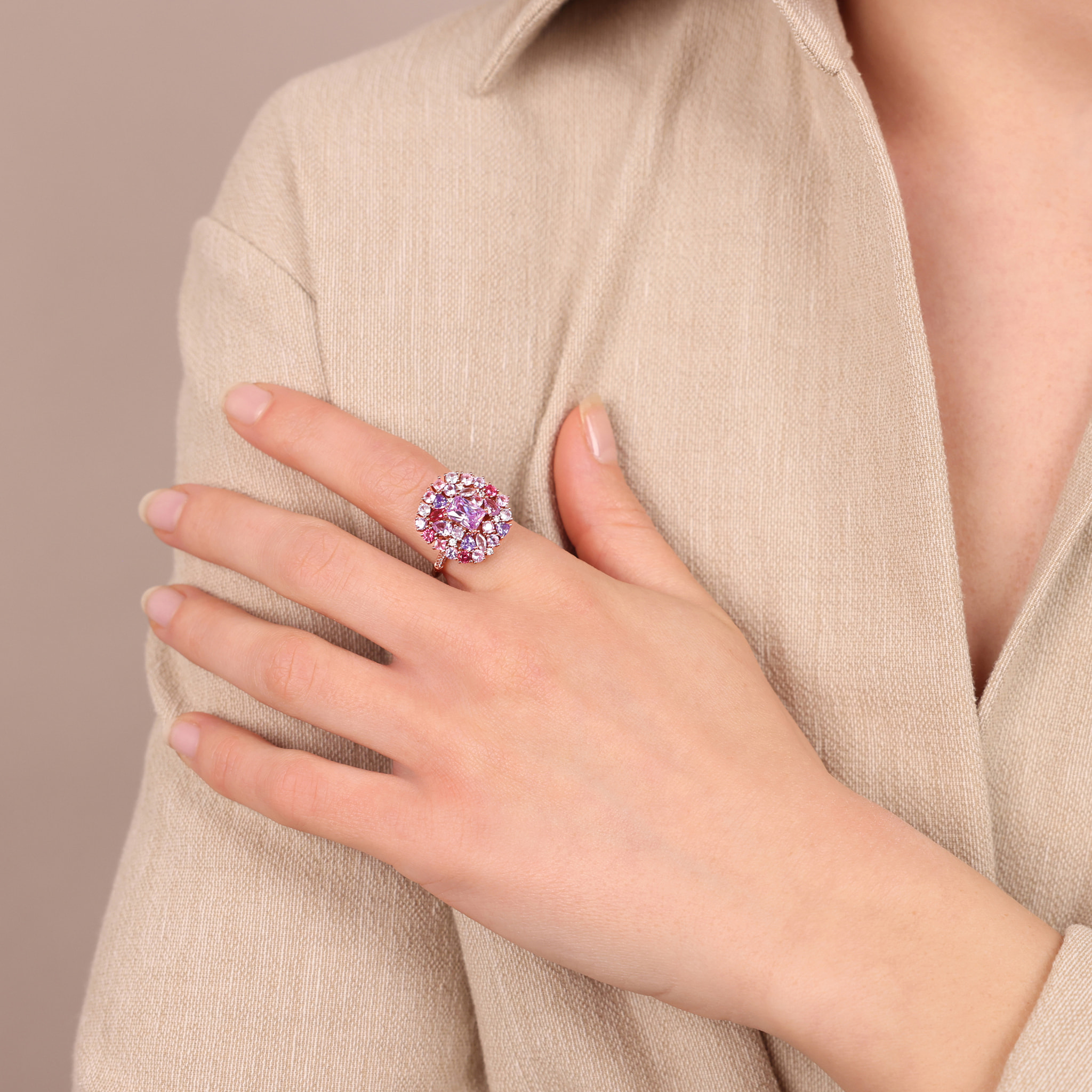 Anello Cocktail in Argento 925 con Pavé Misto di Cubic Zirconia Rosa e Viola Effetto Degradé