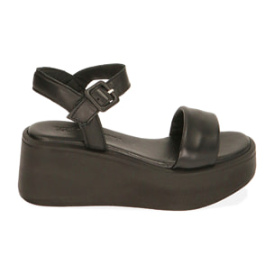 Sandalias de piel negra, cuña 6 cm.