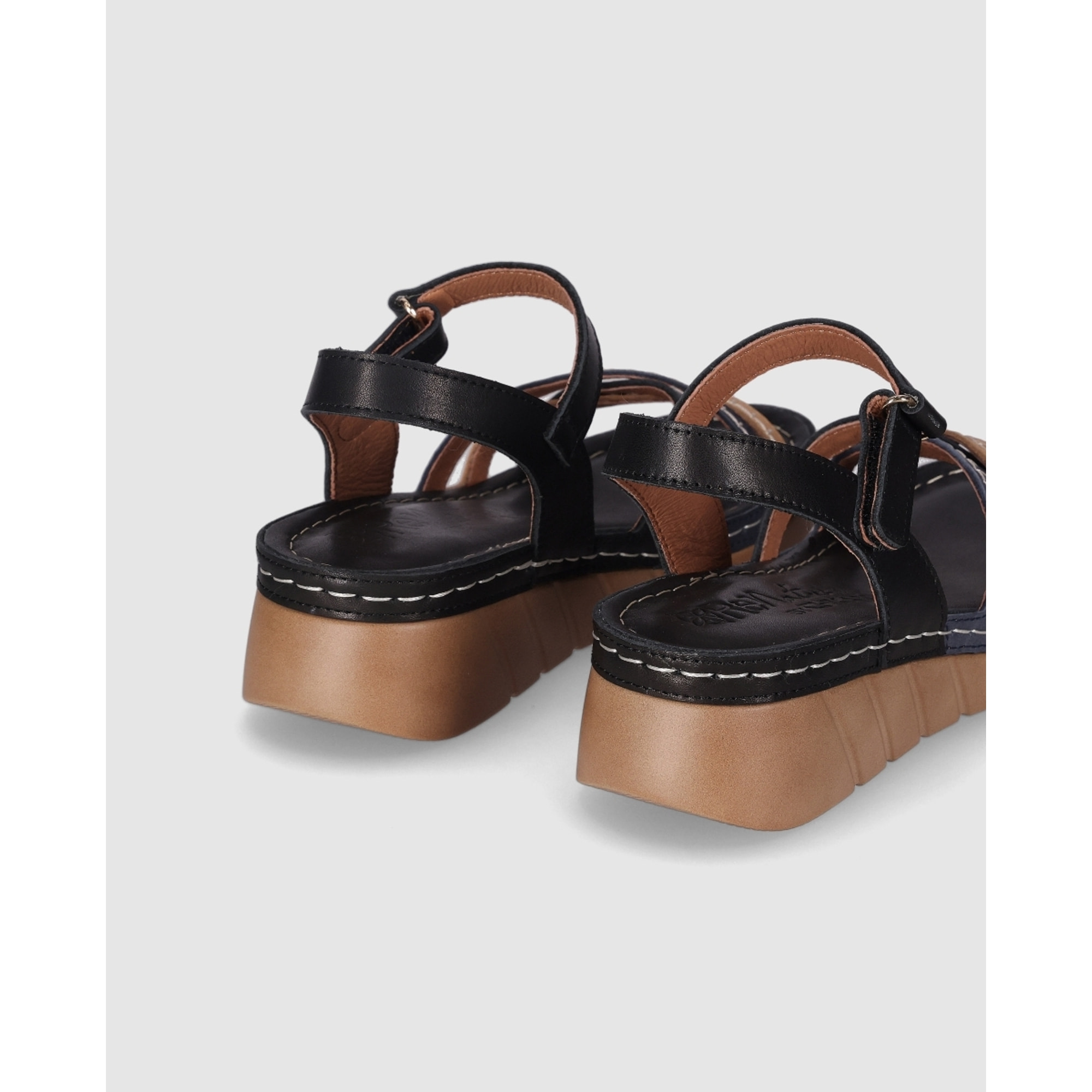 Sandalias de Piel - Negro - Tacón: 3 cm