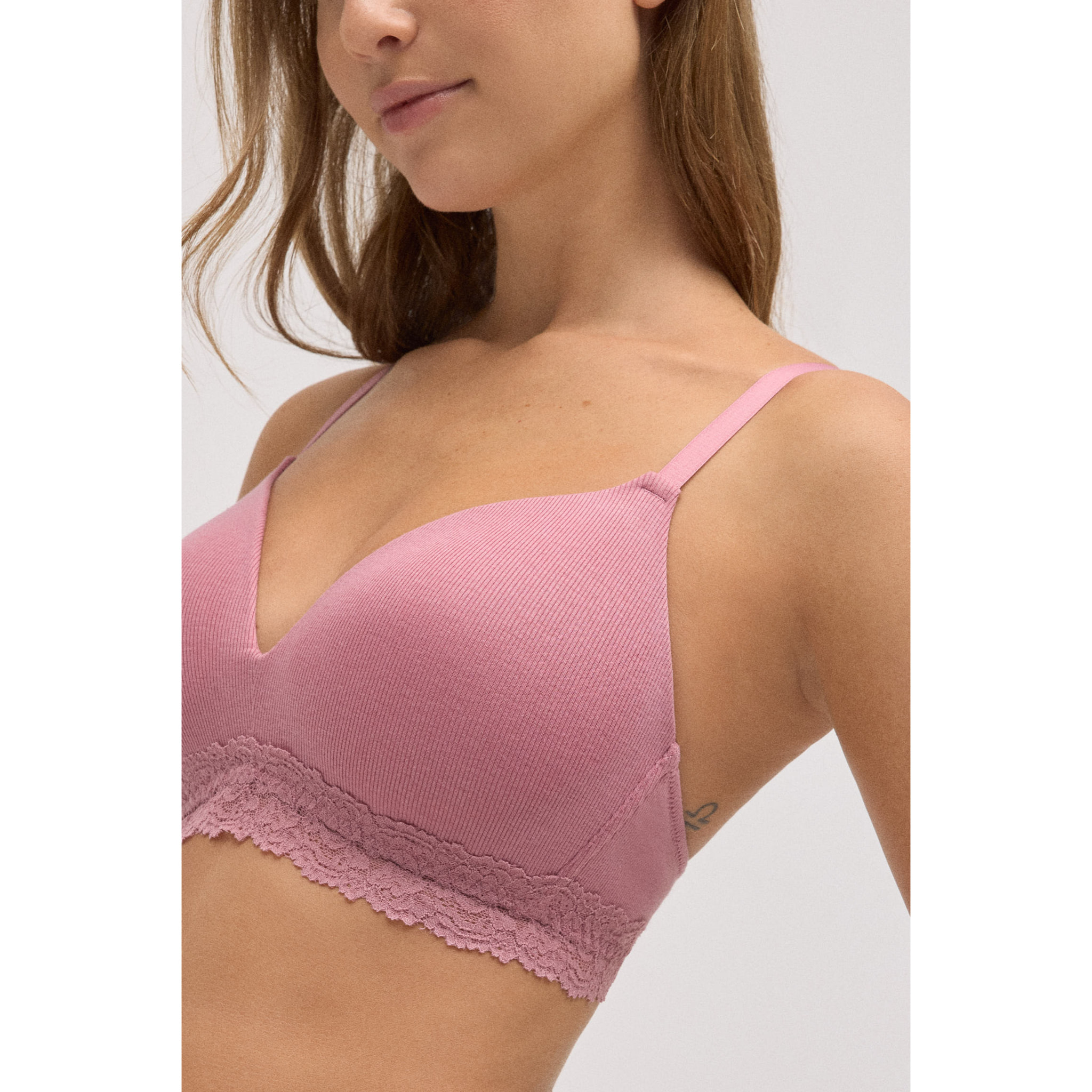 Reggiseno imbottito a costine senza ferretto con pizzo rosa, coppa B