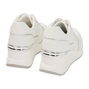 Zapatillas blancas, tacón de cuña 6 cm