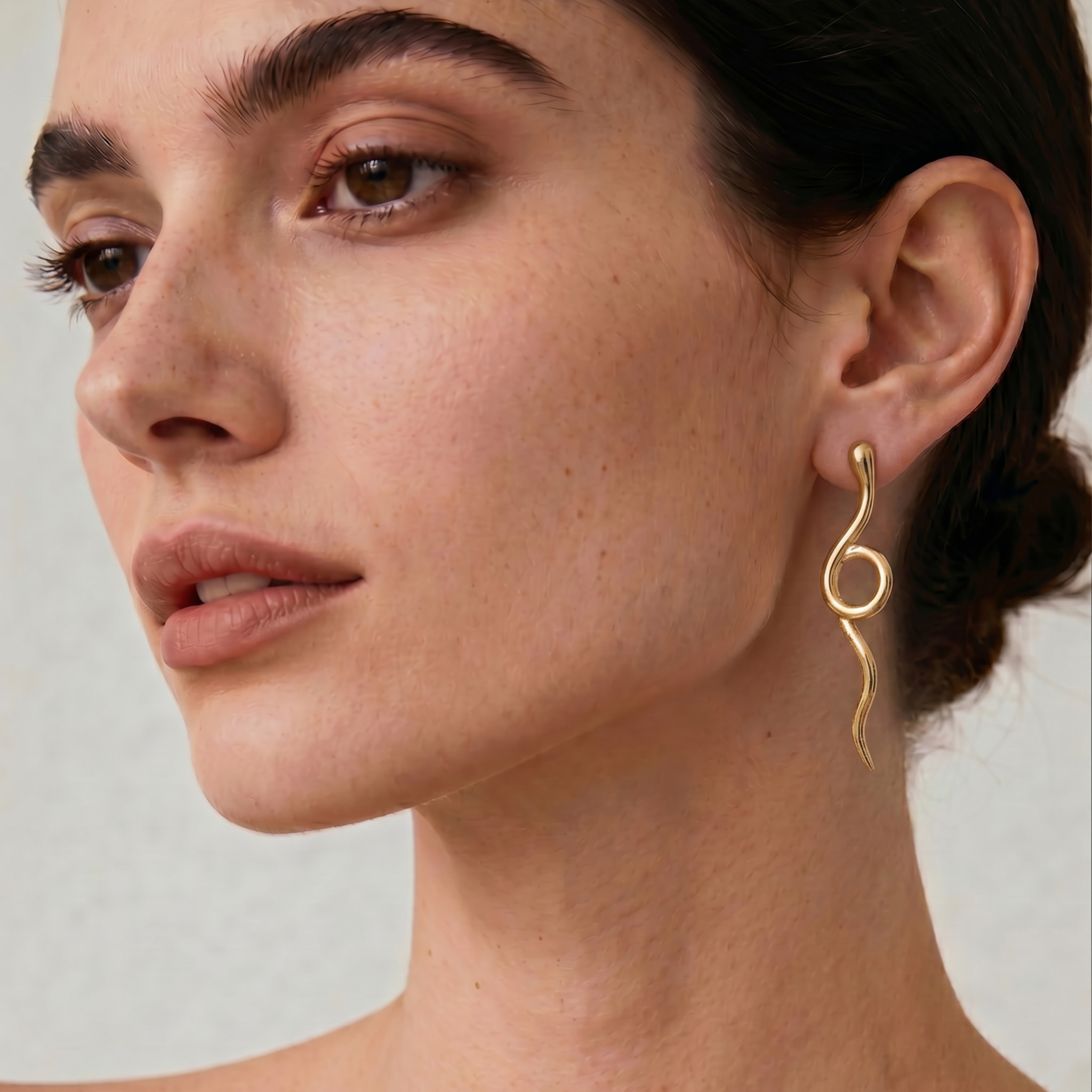 Pendientes acabado en oro amarillo de 18k
