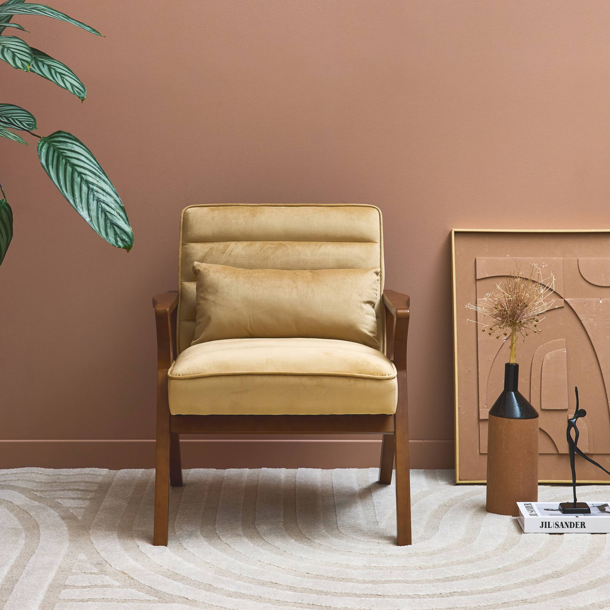 Fauteuil scandinave bois d'hévéa et velours camel