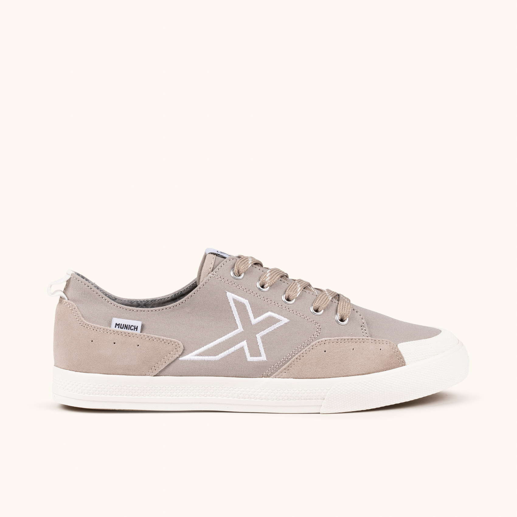 Zapatilla Urbana de Lona con Suela de Goma Blanca MUNICH SWING 16