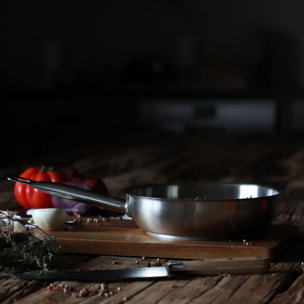 Poêle professionnelle en acier inoxydable 28cm - tous feux PROFESSIONNEL