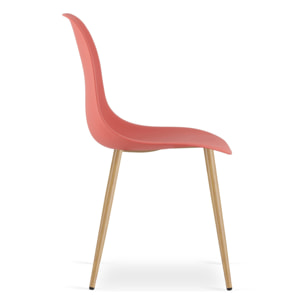 Sedia scandinava WAT in polipropilene corallo e gambe effetto legno
