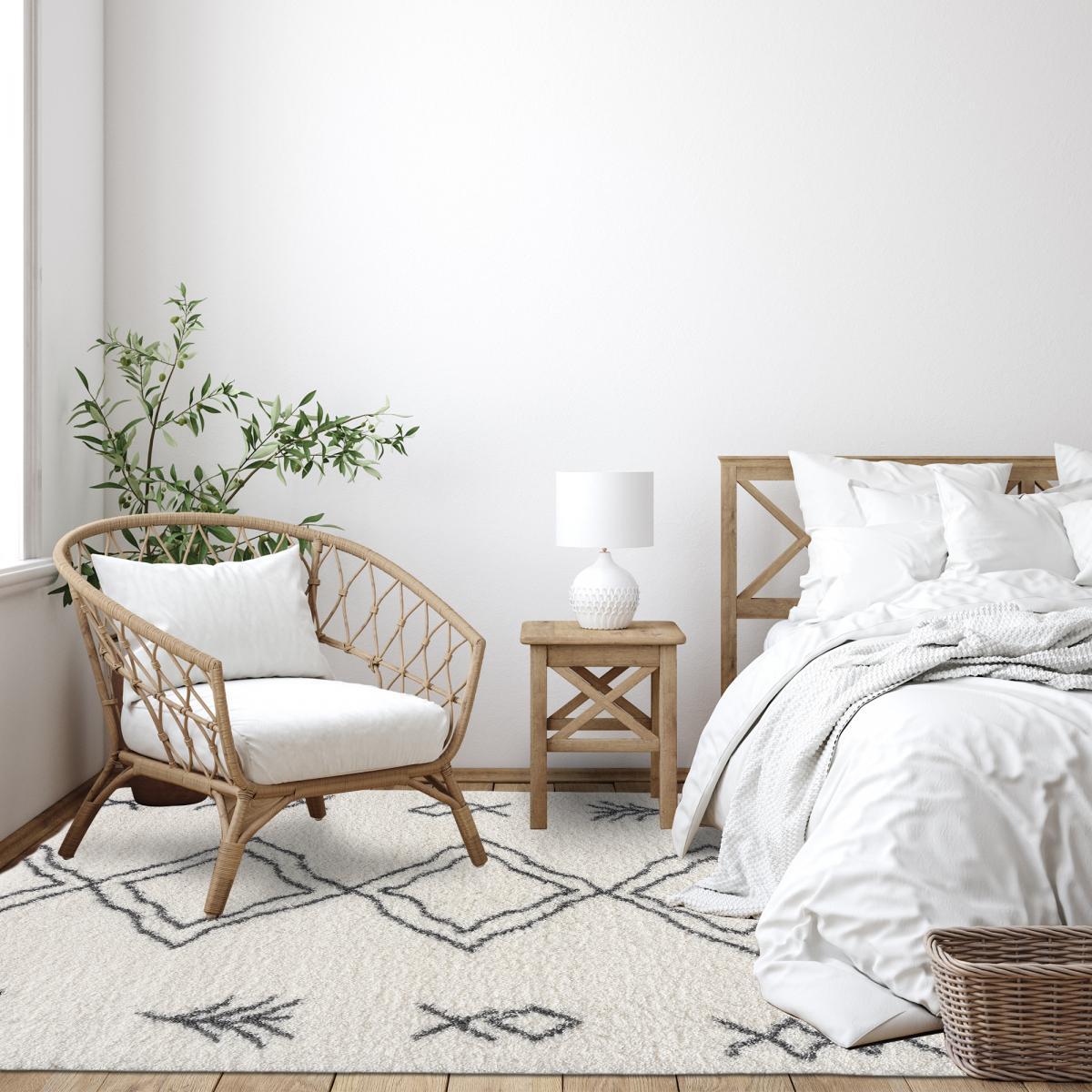 Tapis Shaggy longues mêches et aux motifs traditionnels Berbères