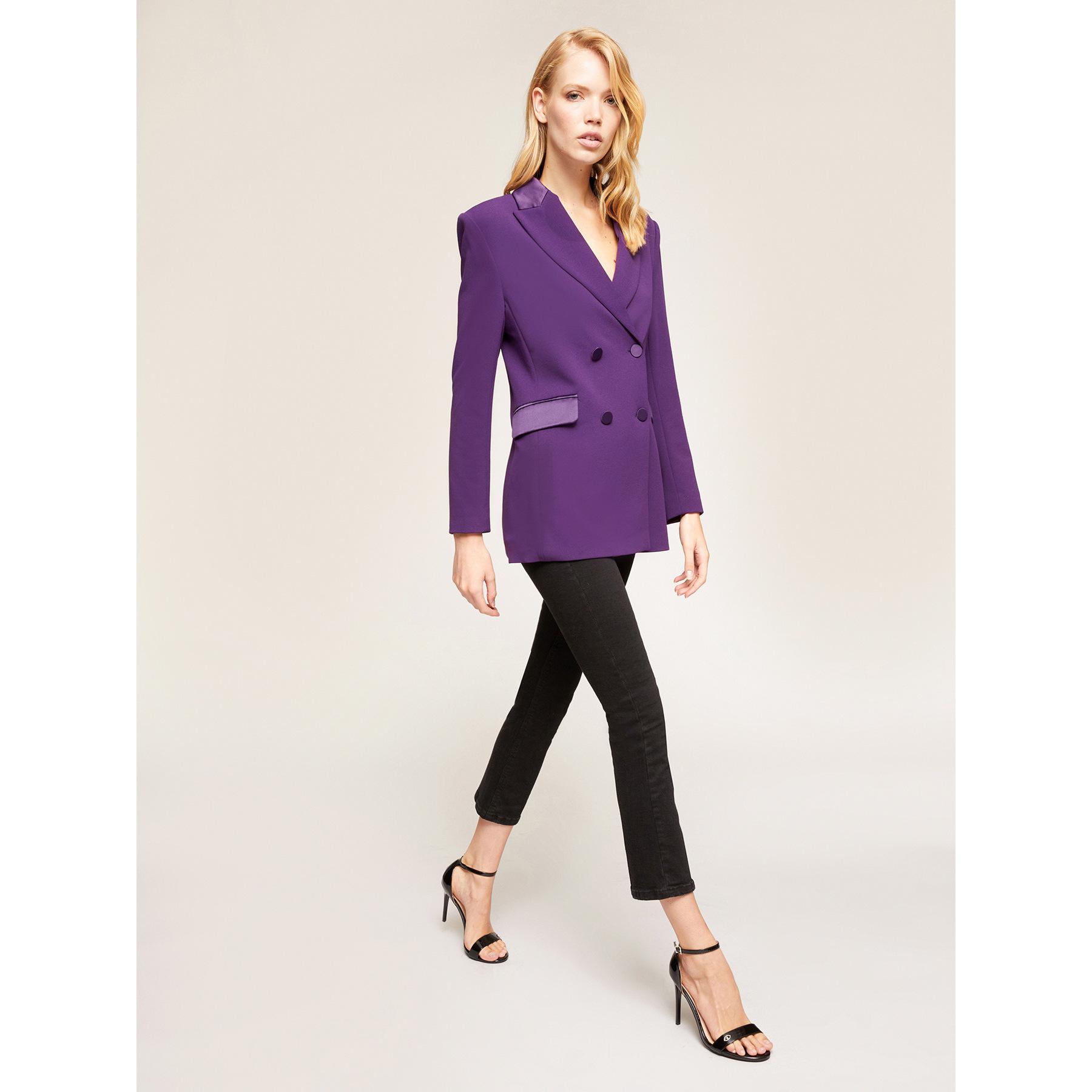 Motivi - Chaqueta blazer larga con aplicaciones de raso - Violeta