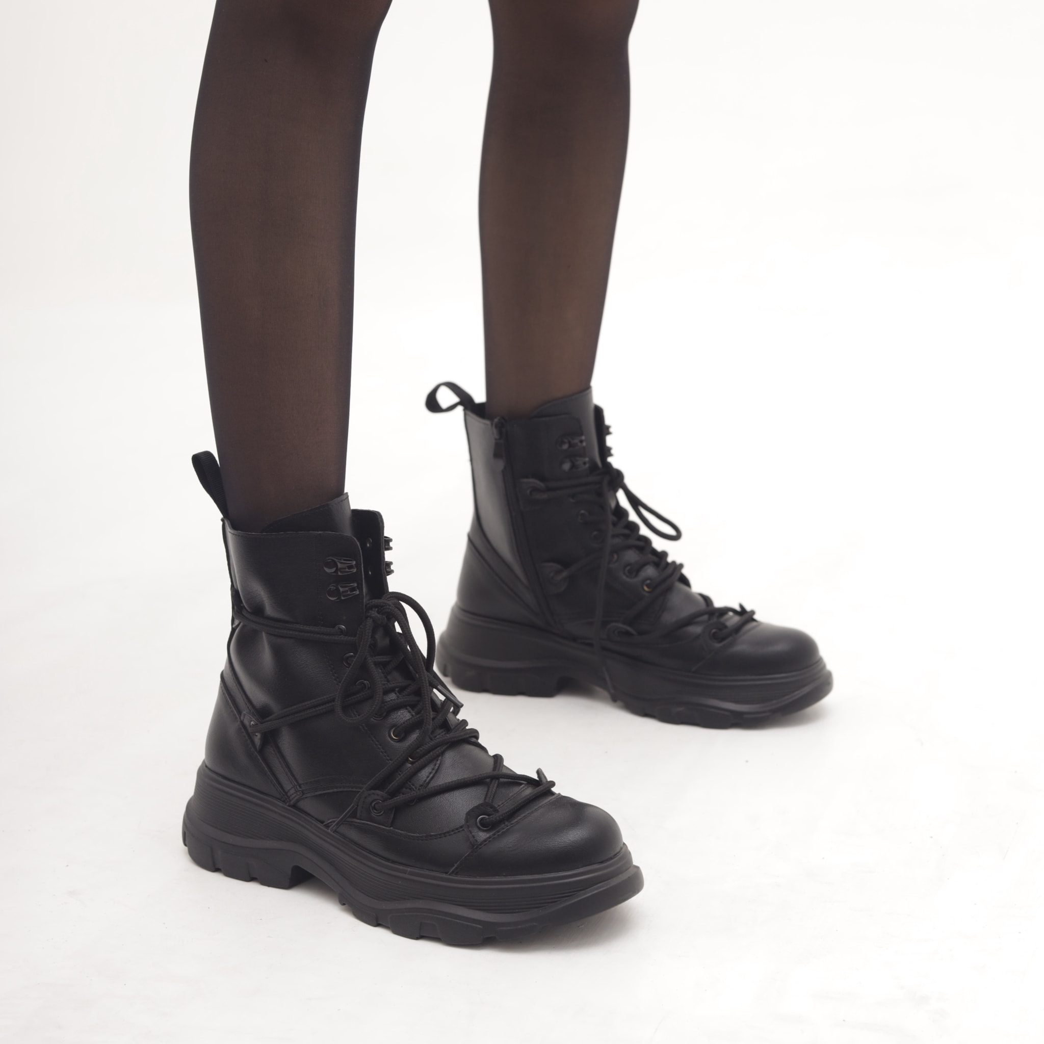 ANFIBIO BVT LACCI HIKING NERO